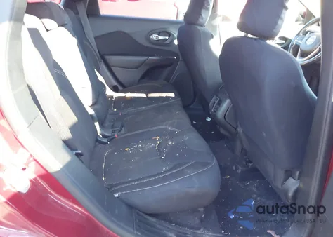 2016 Jeep Cherokee Latitude z USA, uszkodzony, nr VIN 1C4PJMCS5GW148961